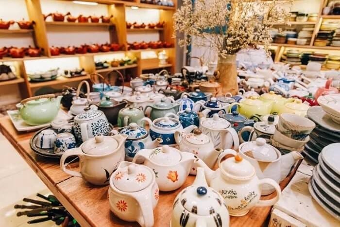 Ứng dụng trong tạo màu gốm sứ