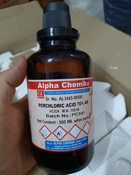 Chai Axit Pecloric HClO4 70% của Hóa Chất Doanh Tín.