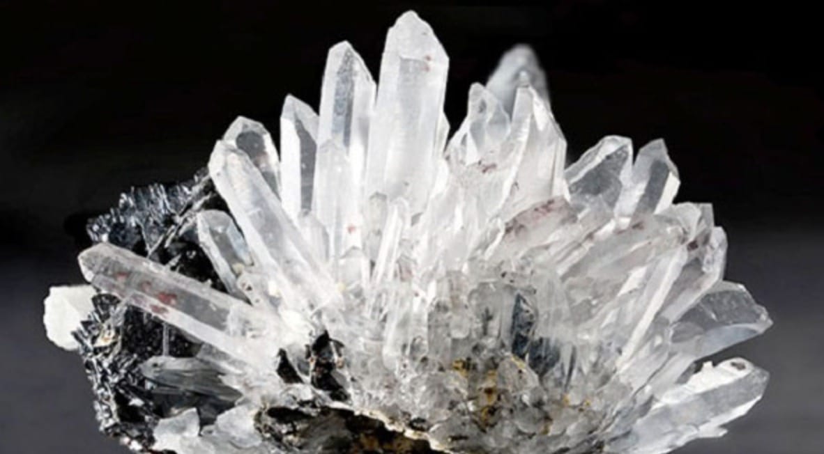 Tinh thể thạch anh từ silicat trong tự nhiên