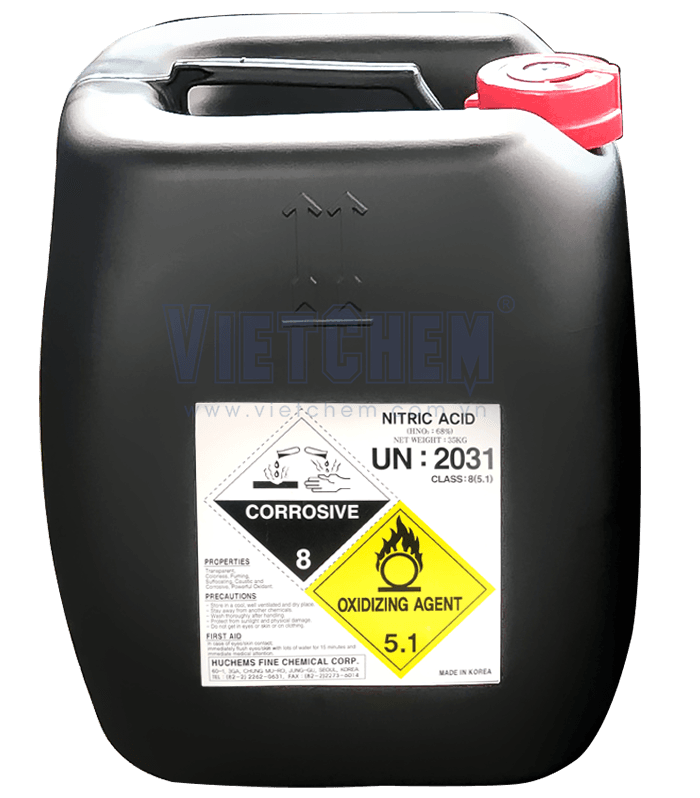 Axit Nitric HNO₃ 68% do Doanh Tín cung cấp luôn đảm bảo chất lượng và quy cách đóng gói an toàn.