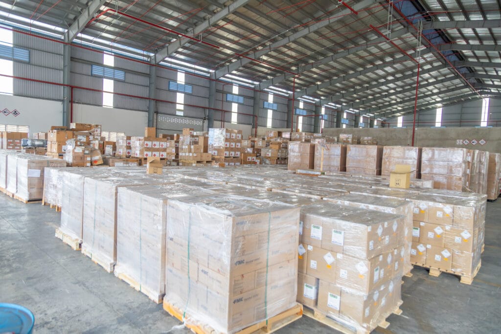 Hoá chất chất lượng đảm bảo nguồn gốc và bảo quản tốt (kho hàng của An toàn hoá chất)